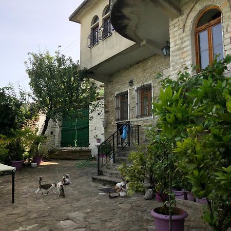 Stone Pazar Guest House Gjirokastër Exterior foto